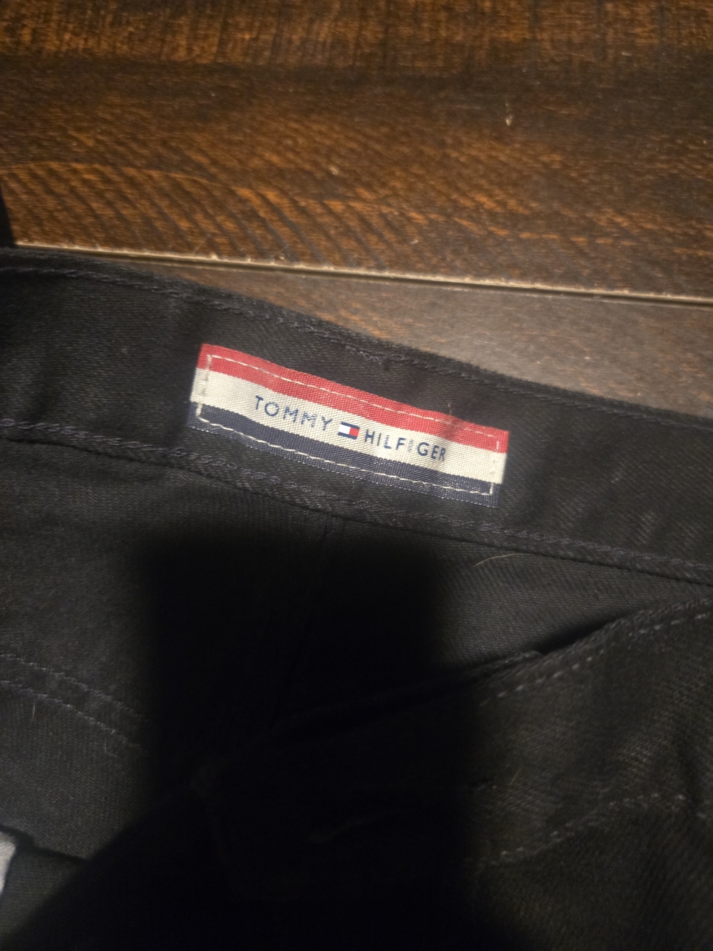 Tommy Hilfiger Men’s Black Relaxed Jeans with Flag Trim
